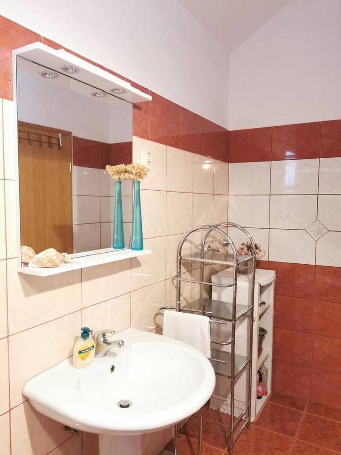 Apartment Biljana Bol Extérieur photo