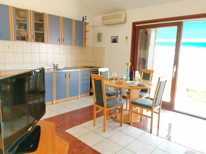 Apartment Biljana Bol Extérieur photo