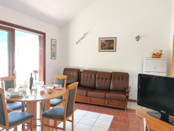 Apartment Biljana Bol Extérieur photo