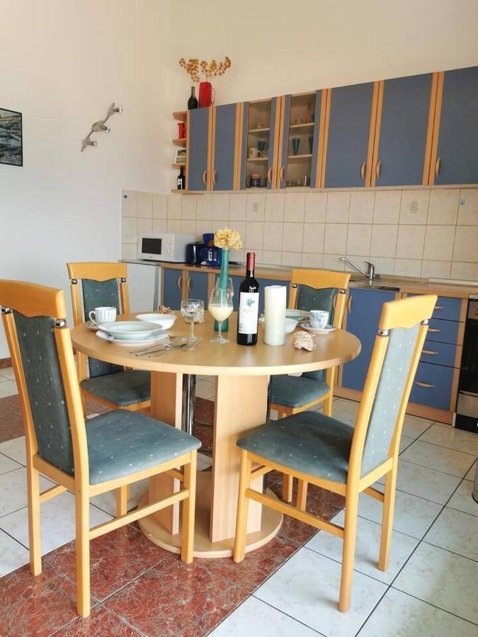 Apartment Biljana Bol Extérieur photo